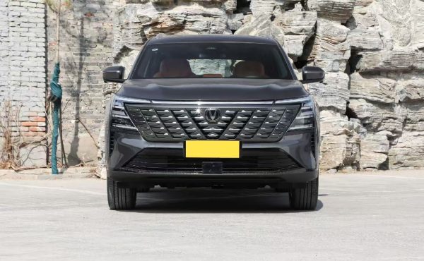 2025 Четвертое поколение 1.5T нового Blue Kit Smart Whale Версия Changan / Changan CS75 PLUS / компактный внедорожник