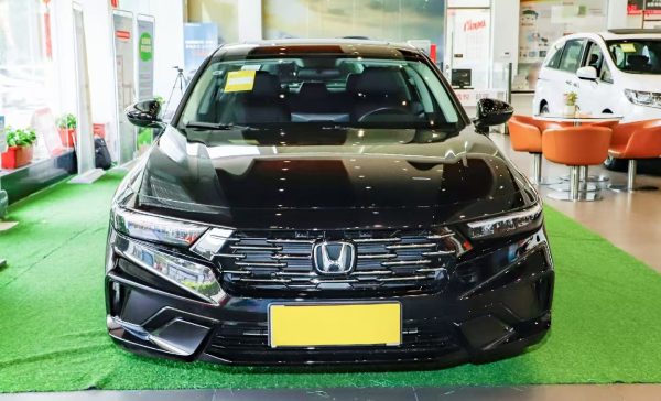 Модель 2025: Sport Series Sharp · T-Move 260TURBO Comfort Edition Honda/Akaku/средний автомобиль